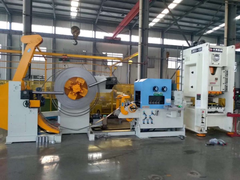 steel punching perforating machine
