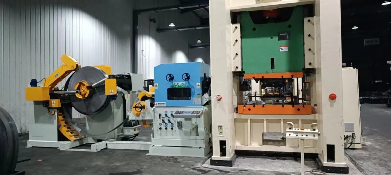steel punching perforating machine