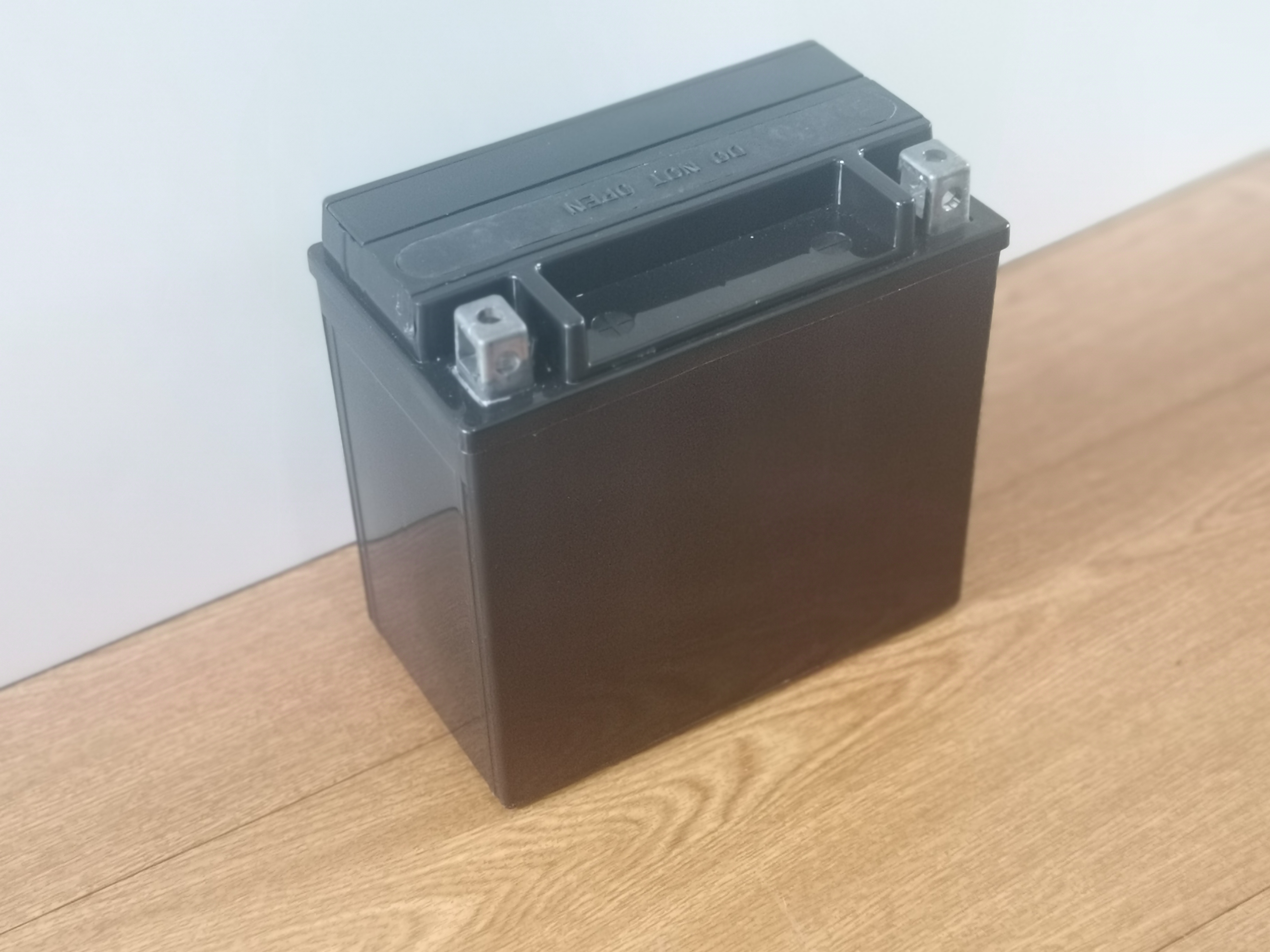 Battery YTX4L-BS-12 Volt 3 AH 50 CCA Rechargeable Maintenance Free SLA AGM Motorcycle Battery China