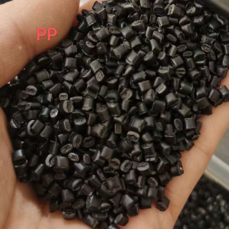 Черный полипропилен PP переработанные гранулы