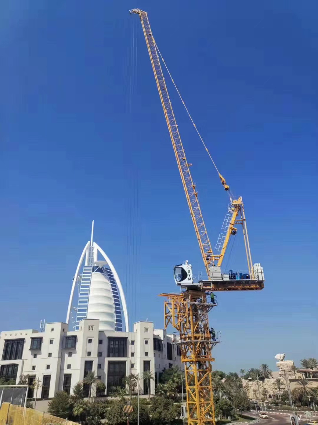 EL15/22（ Kren Menara Luffing Abu Dhabi）