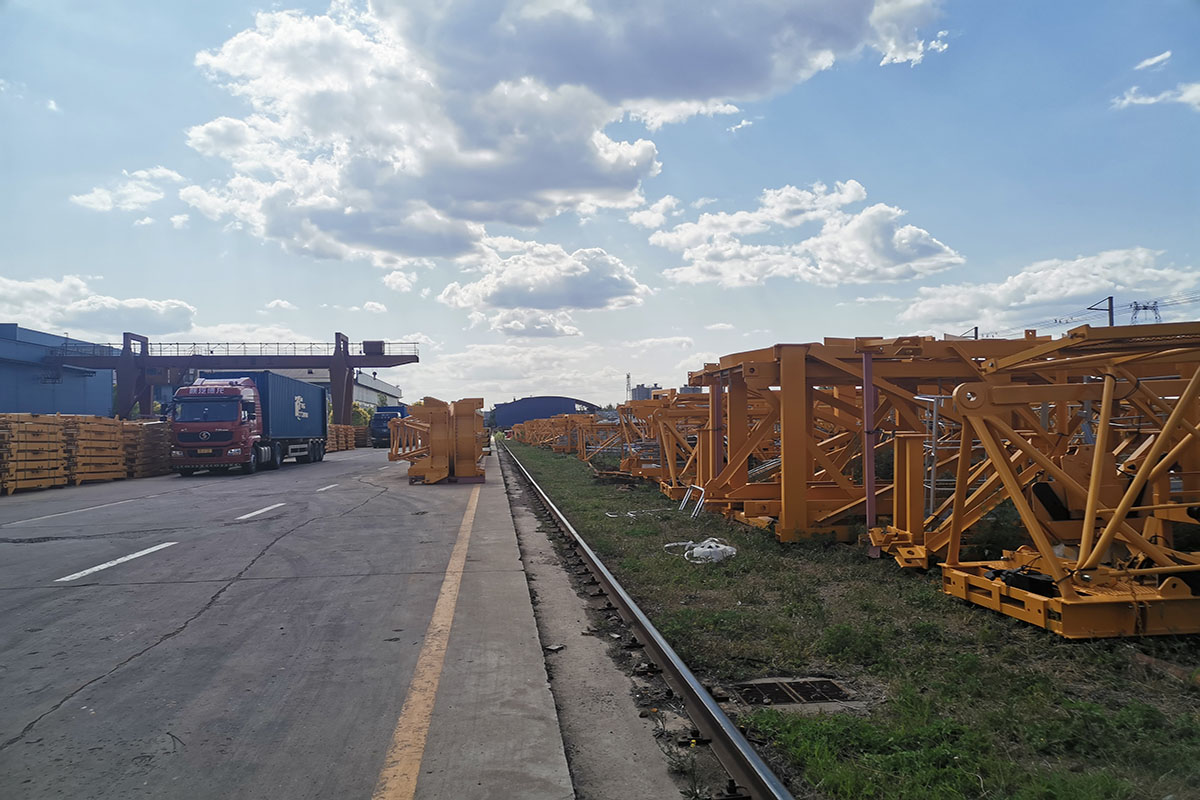 מנוף המגדל ללא גג R6015 שהזמין הלקוח נשלח לטורקיה