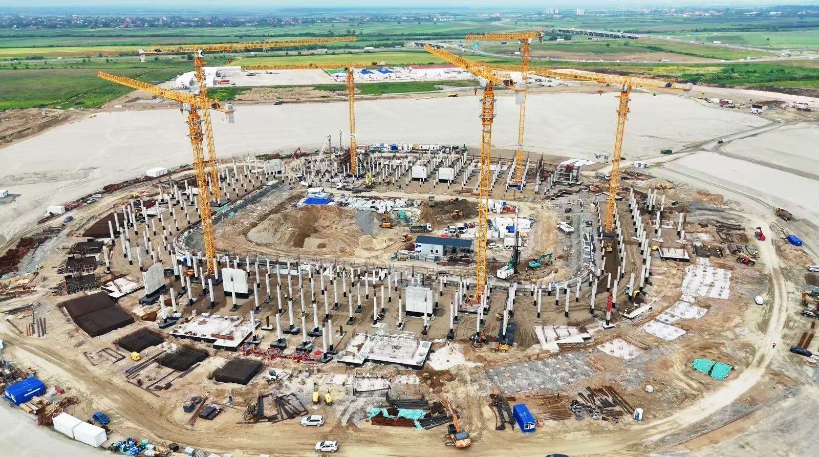 Six tower cranes participate in the construction of the Serbian National Stadium project