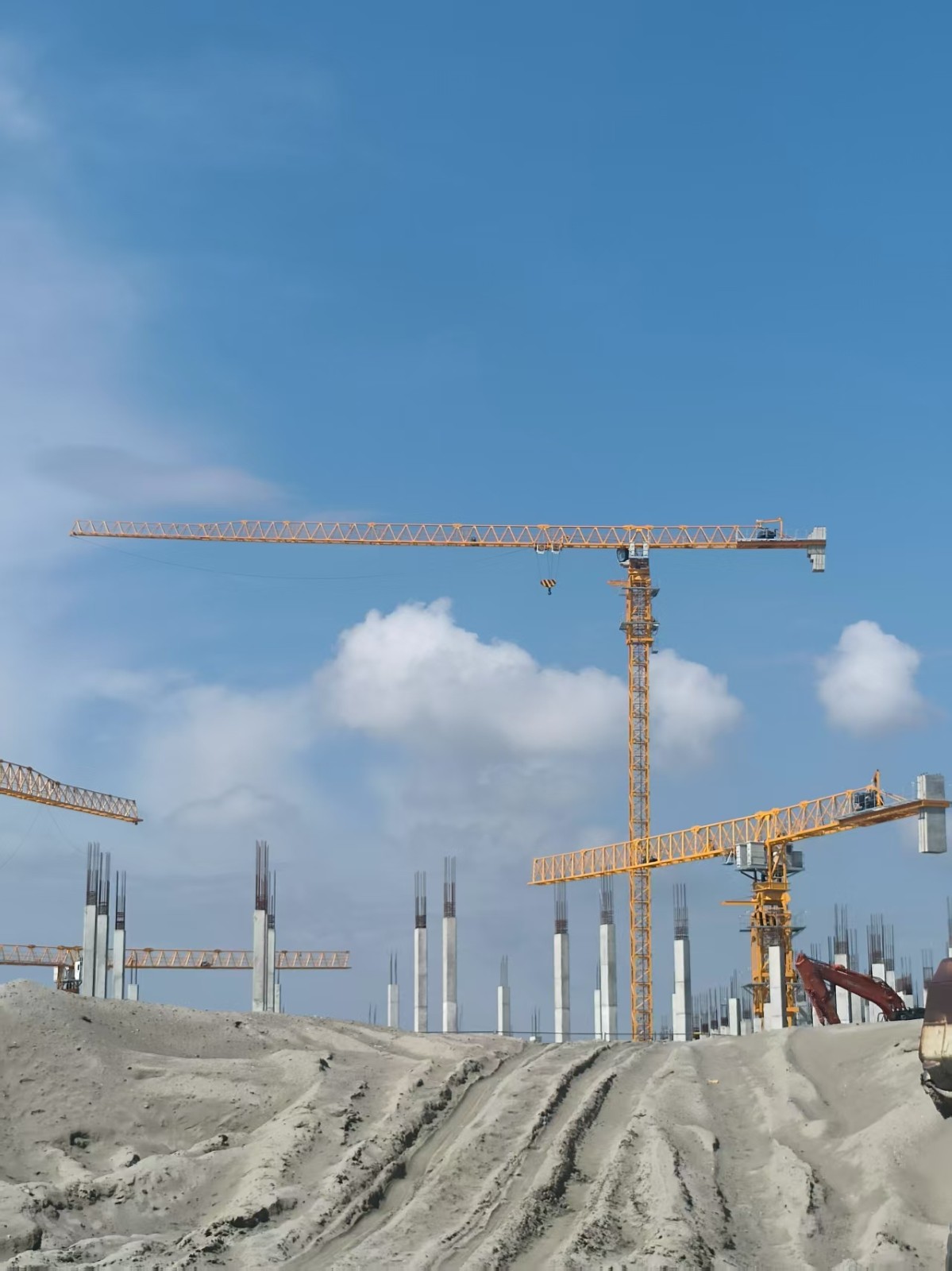 R7533 12ton tower crane