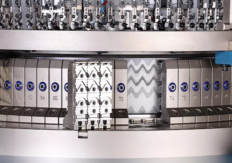 จะคำนวณจำนวนเข็มของเครื่องถักแบบวงกลมได้อย่างไร?