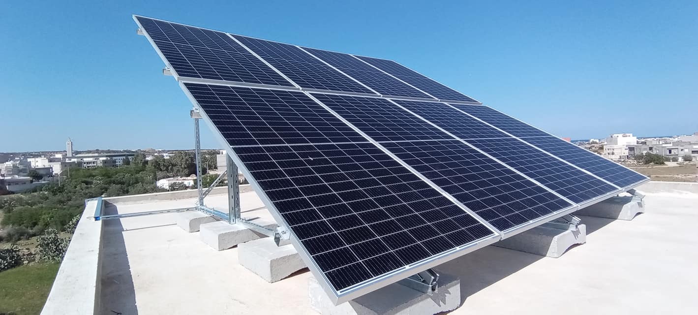 How to build a photovoltaic power station on the roof of your home?