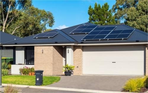 我国现有建筑屋顶可以安装多少个屋顶太阳能光伏电站？