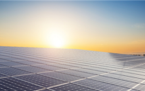 Le installazioni di energia solare rallentano a causa delle riforme