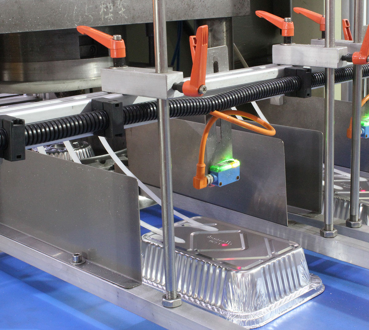 aluminium foil container stacker