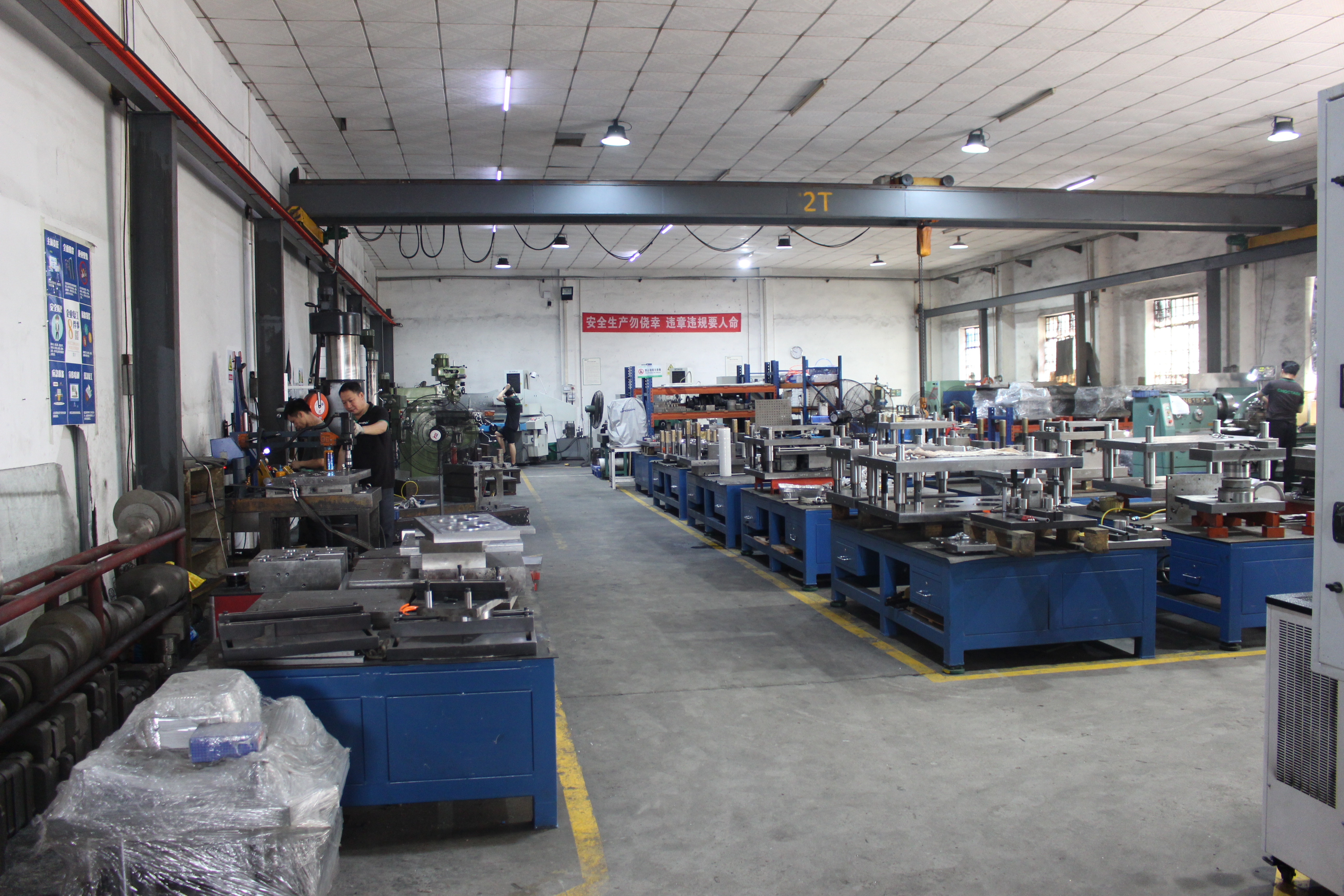 State-of-the-art clean workshop