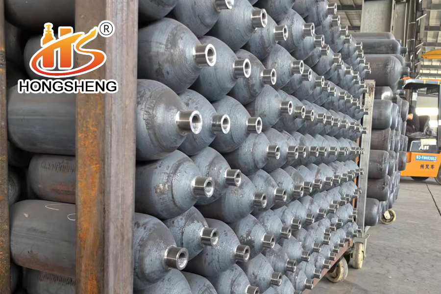 Seamless steel cylinders