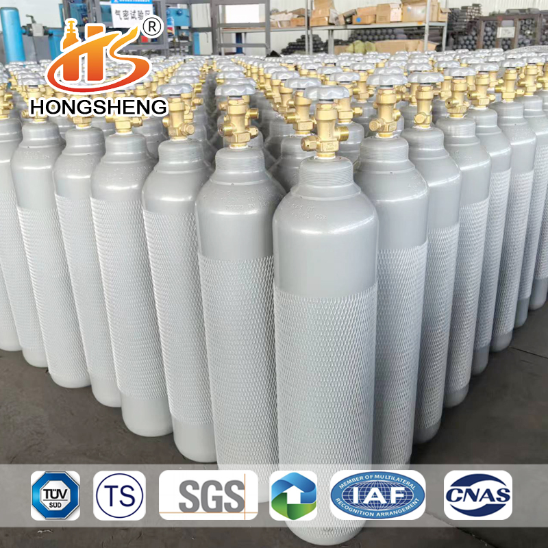 37MN Oxygen tanks