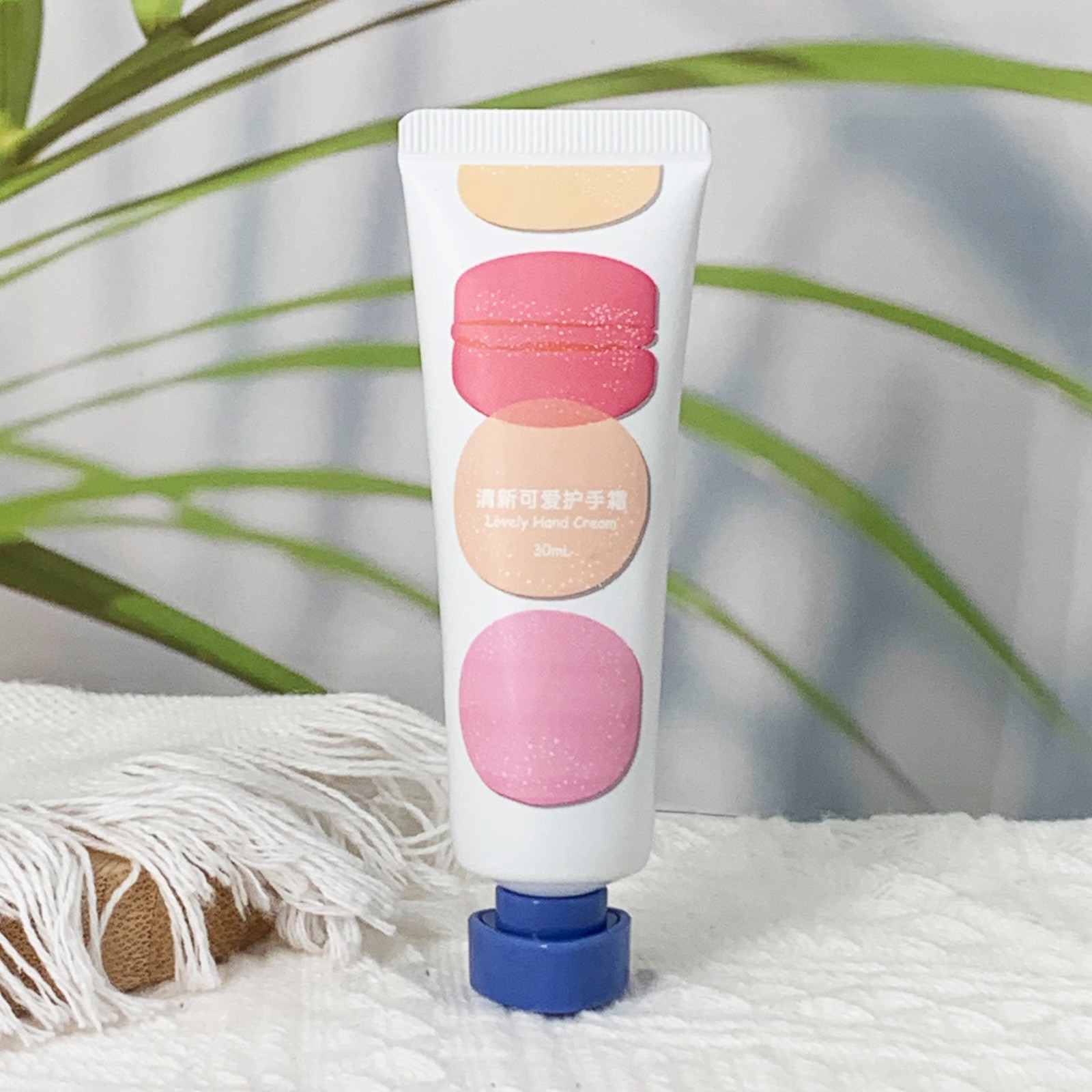 Sunscreen lotion tube