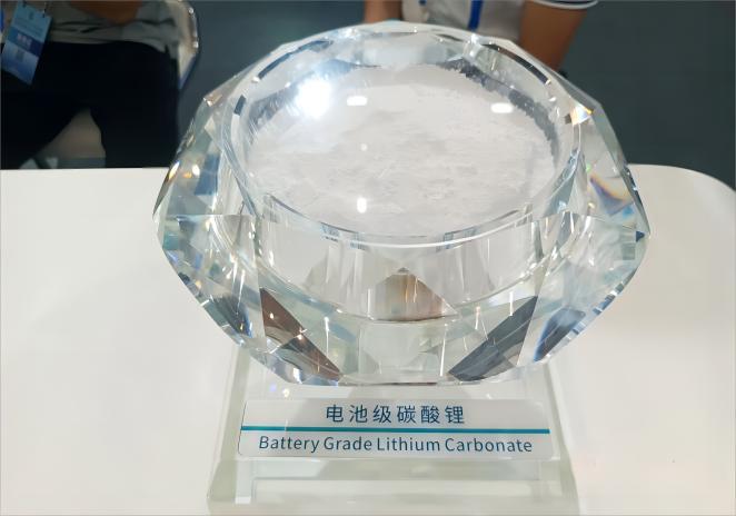 The Average Price of Battery-grade Lithium Carbonate Exceeded 300,000 Yuan/Ton