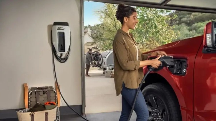 BMW, Ford, and Honda Establish New Company 'ChargeScape