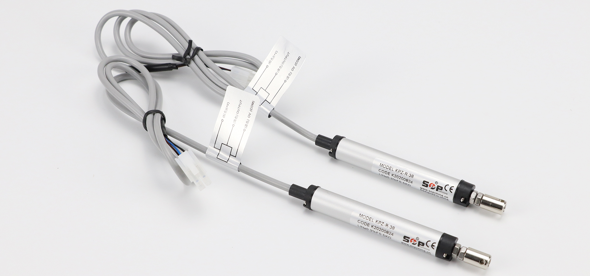 Linear displacement sensor