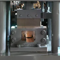 Machine de formage de rouleaux de ressort à lames coupe-feu