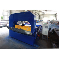 Machine incurvée de sertissage de toiture en métal