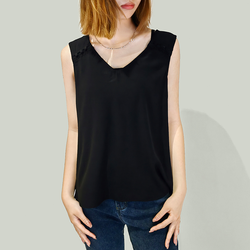 Sleeveless Tops with lace