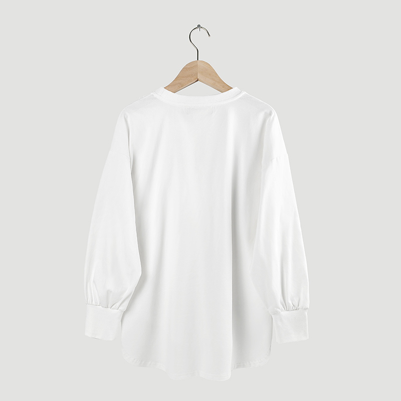 white round neck long sleeve shirts