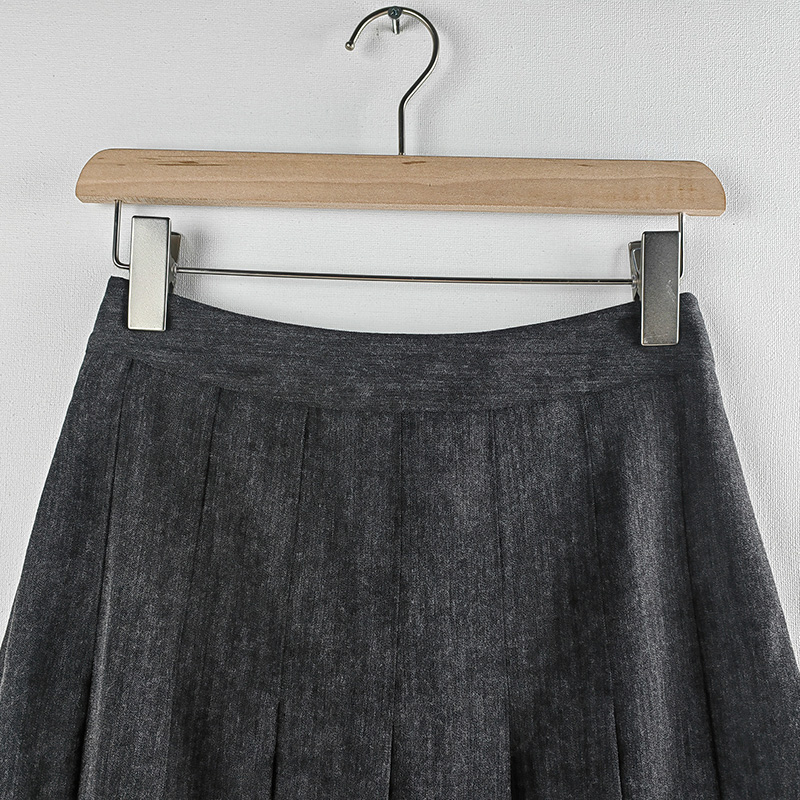 pleats skirts