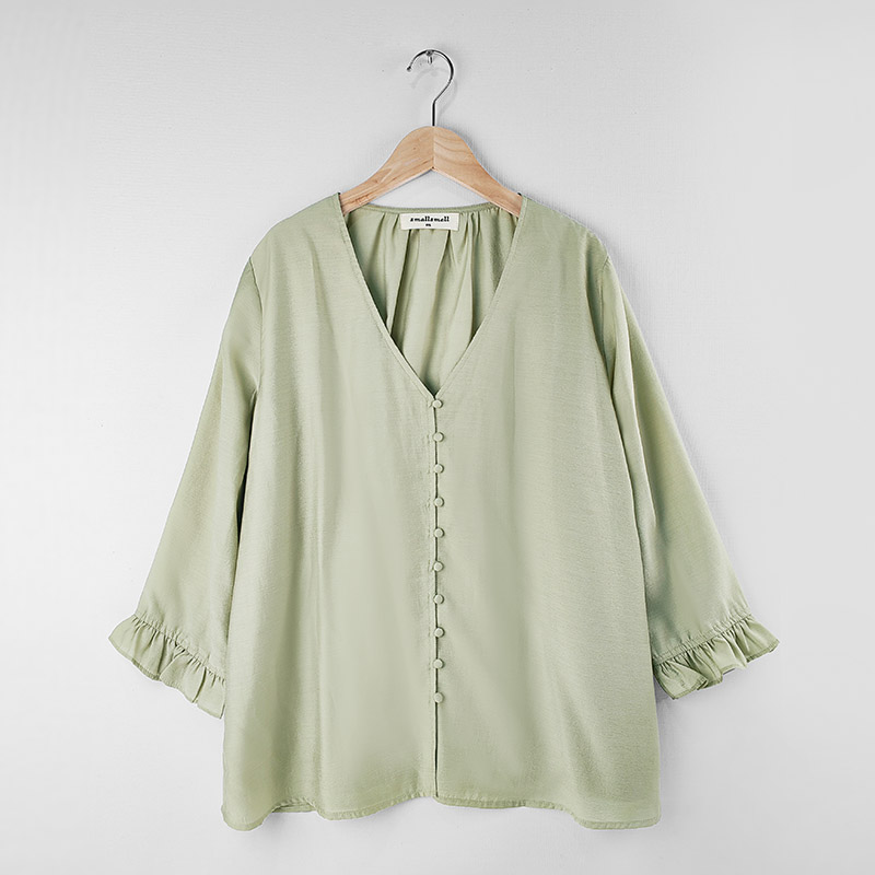 ruffle cuff V neck blouse