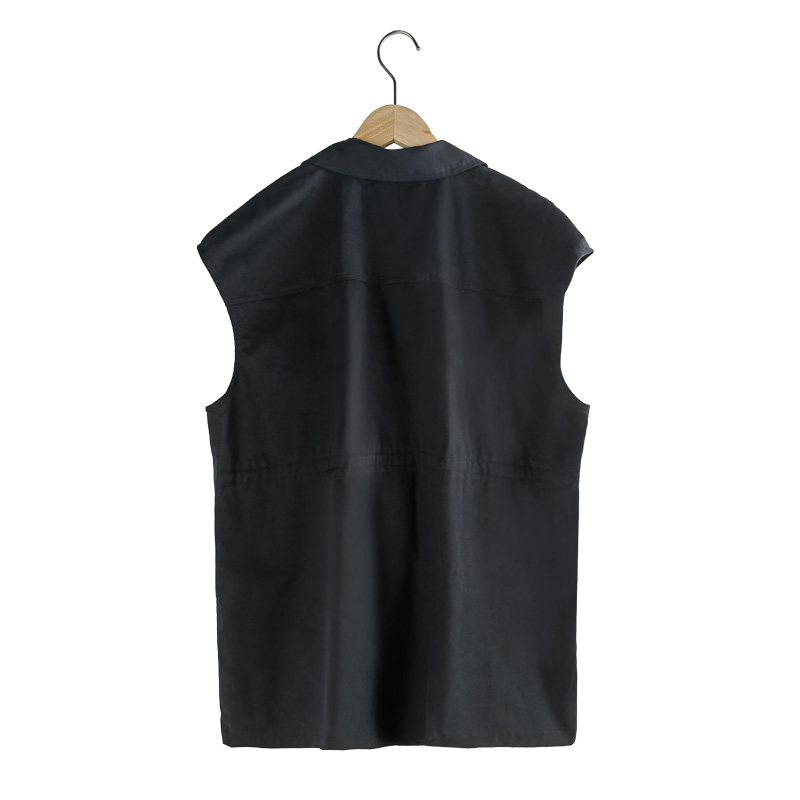 dark sleeveless notch collar .