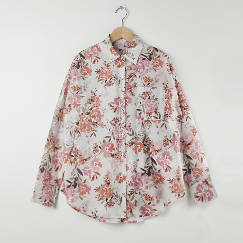 floral blouse