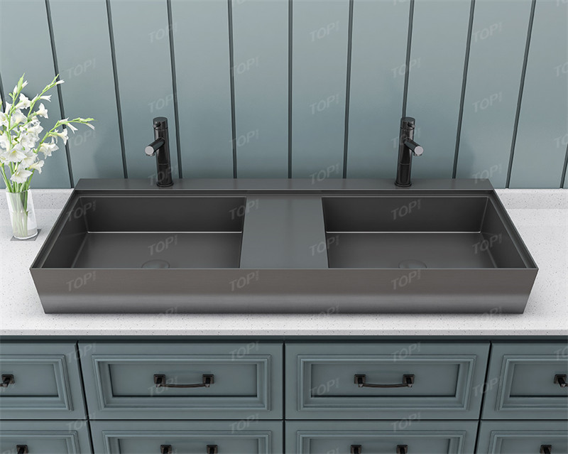 Modernes Doppelbecken-Waschbecken mit Aufsatzschürze