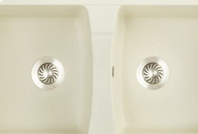 White undermount sink