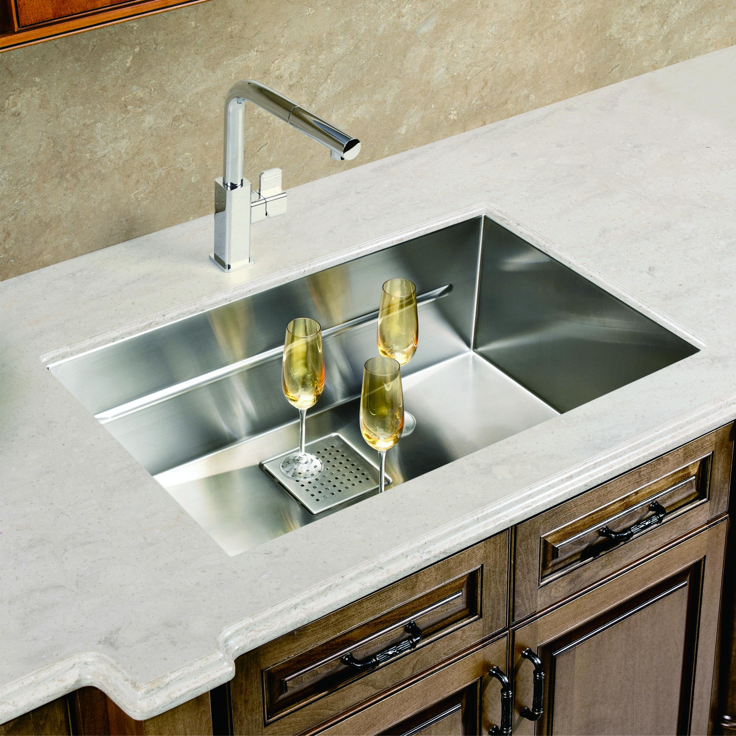 Hướng dẫn vệ sinh và bảo quản bồn rửa bằng thép không gỉ