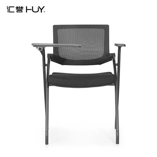 Lightweight folding chair