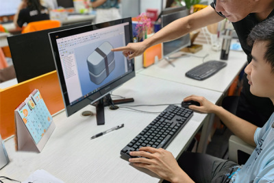 Concentrați-vă pe originalitate