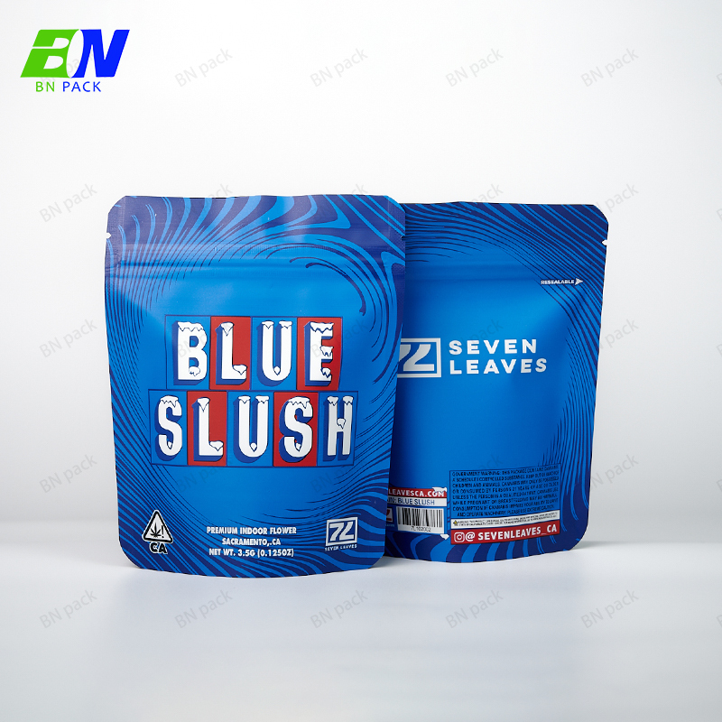 Sacchetto di cibo Doypack stampato personalizzato Soft Touch Borse in Mylar Borsa di cannabis con cerniera a prova di bambino