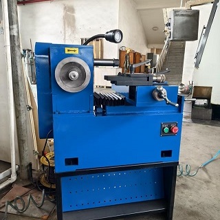 Simple Type Brake Disc/Drum Cutting Machine