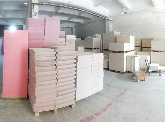 The rapid development stage of the mold industry