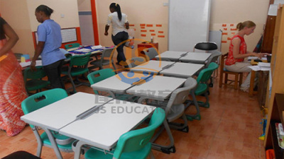 Mobiliario escolar en Ghana