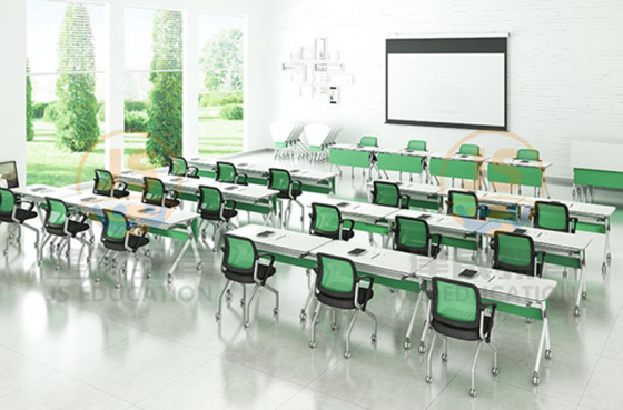 कक्षा में स्मार्ट क्लासरूम डेस्क और कुर्सियों के क्या लाभ हैं?