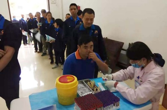 JS Education kümmert sich um die Mitarbeiter.