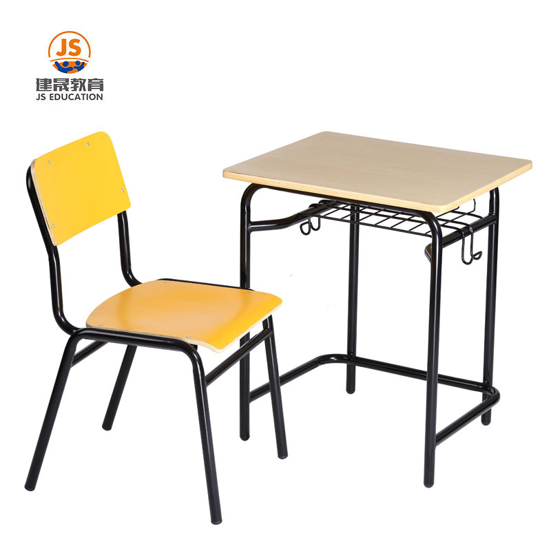 iskolai íróasztal szék tantermi berendezés bútor