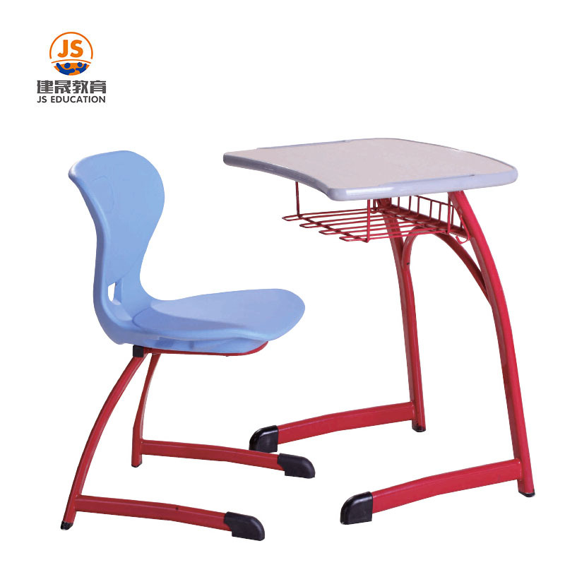 Forrón eladó osztálytermi íróasztal szék iskolabútor magas osztálytermi asztal