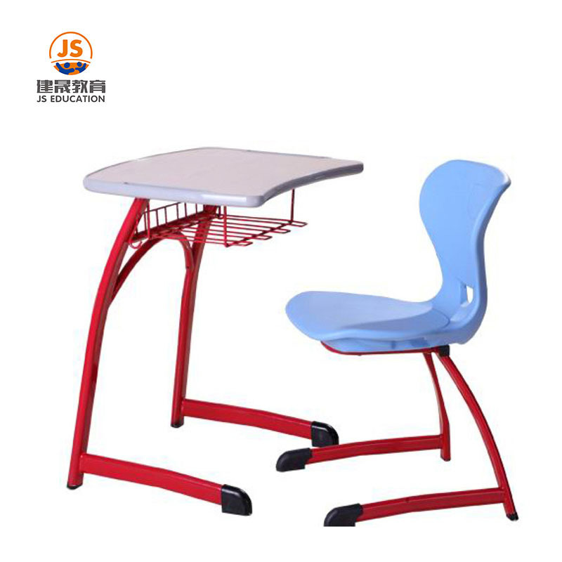 Forrón eladó osztálytermi íróasztal szék iskolabútor magas osztálytermi asztal