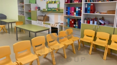 Grupul JianSheng asigură o afacere pentru birou și scaun în Bulgaria