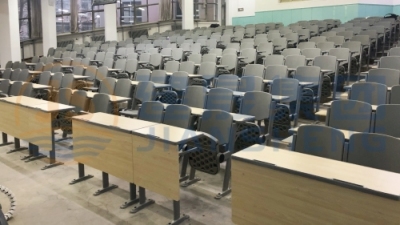 Jiansheng Group fornisce arredi essenziali all'Università di Hebei: una testimonianza di collaborazione e qualità