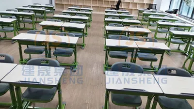 जियानशेंग ग्रुप｜नानवान, लोंगगांग जिला, शेन्ज़ेन में दानज़ुतो प्राथमिक विद्यालय के लिए डेस्क और कुर्सियों का डिलीवरी केस