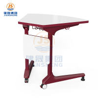 Умни класни бюра и столове за съвместна работа с ученици