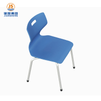 Sedie impilabili per studenti in classe