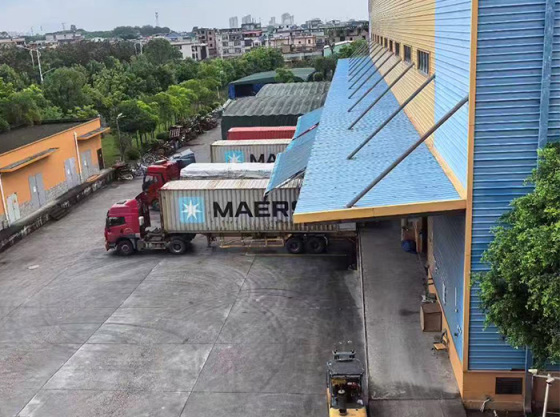 Mobilier școlar en-gros: Cum să găsești producătorul potrivit