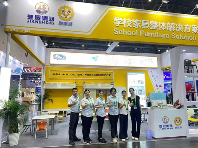Jiansheng Furniture präsentierte auf der 11. Asia Education Equipment Expo umfassende Schulmöbellösungen