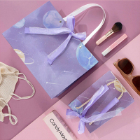 Mor Lüks Kurdele Kravat Fiyonklu Hediyelik Kağıt Torbalar